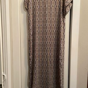 SHEIN Black and Cream Geometric Maxi Dress